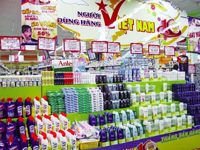 “Les Vietnamiens privilégient les produits vietnamiens” dans les supermarchés de Hanoi - ảnh 1